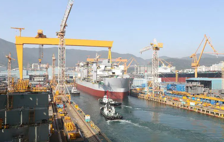 海域碼頭、散貨船跟蹤監(jiān)測攝像頭起到的作用