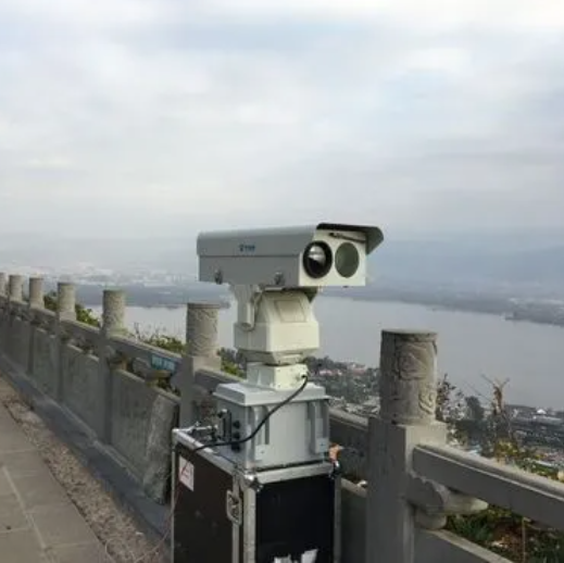 漁政沿岸視頻監(jiān)控方案，3公里激光夜視重載云臺攝像機